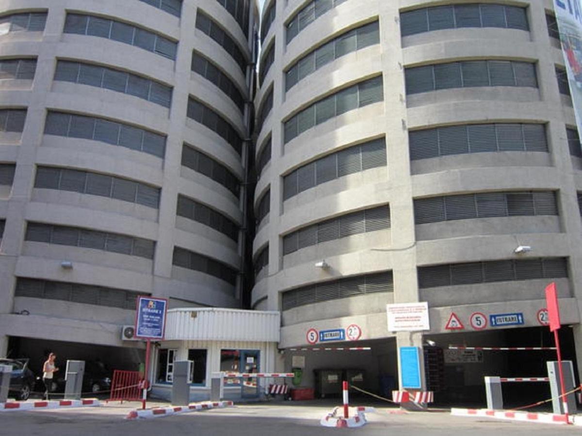 New Era Old Town Parking With Fee Nearby 4* Bucarest