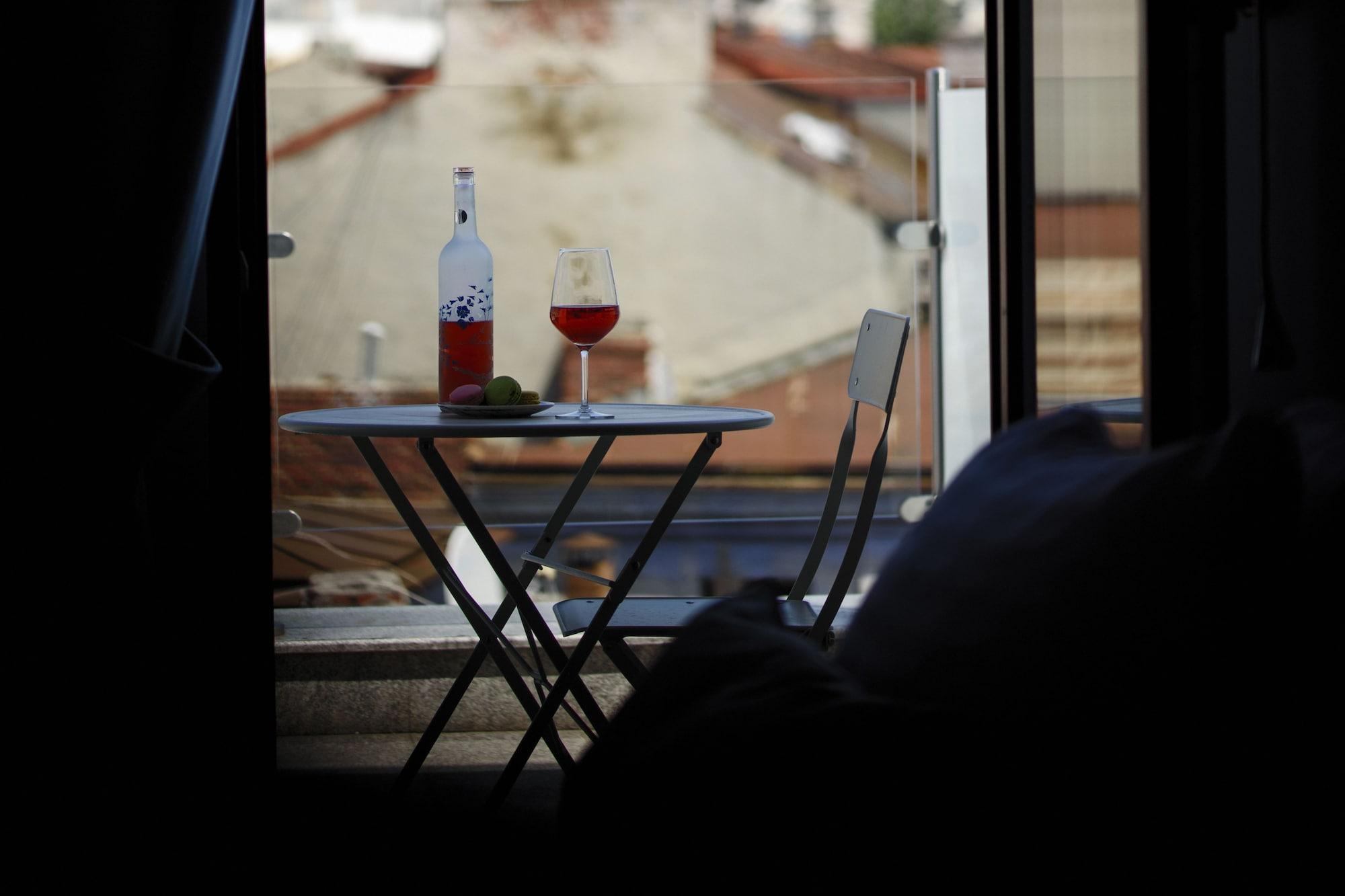 Hotel New Era Old Town Parking With Fee Nearby Bucarest