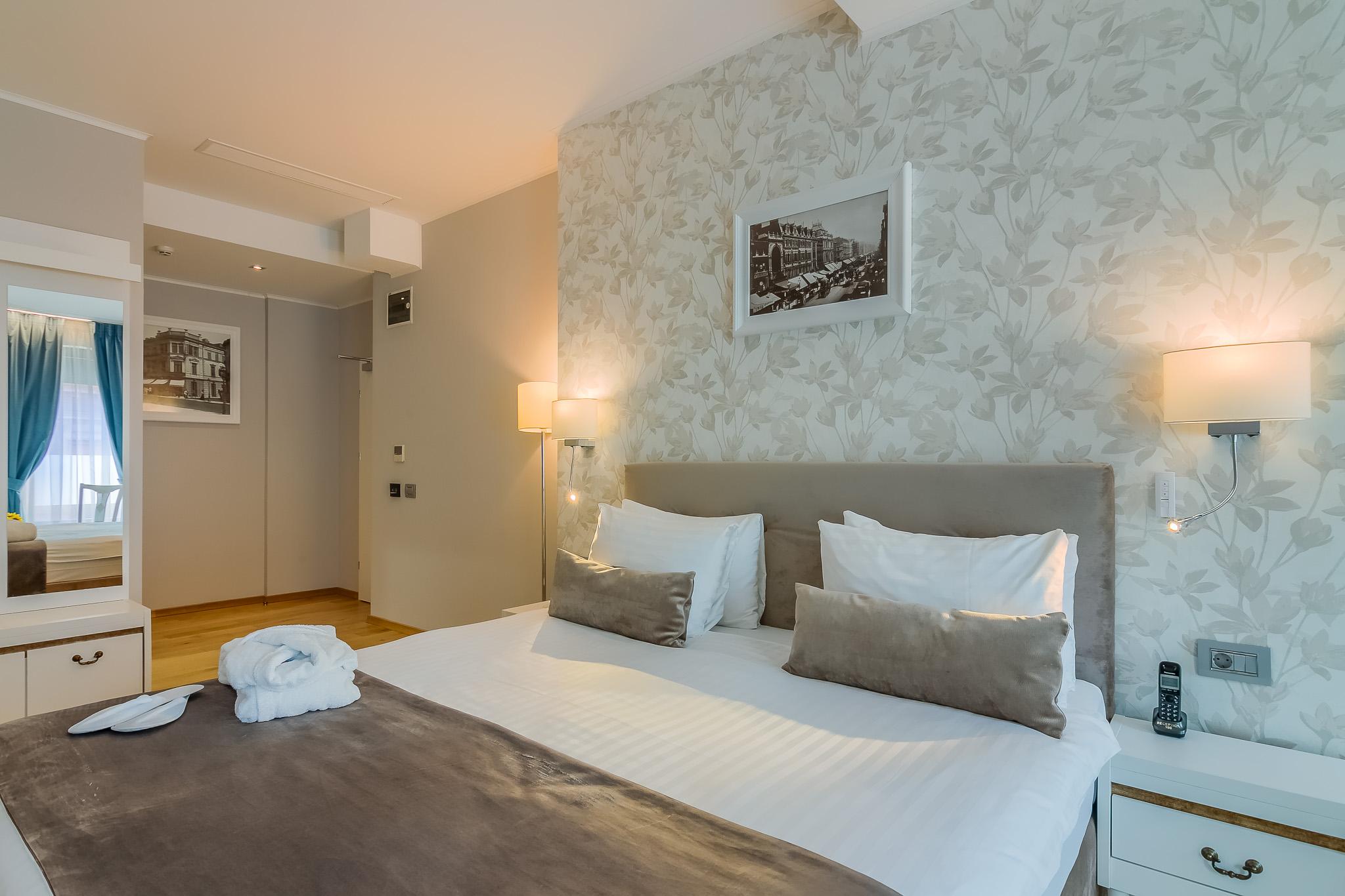 Hotel New Era Old Town Parking With Fee Nearby Bucarest