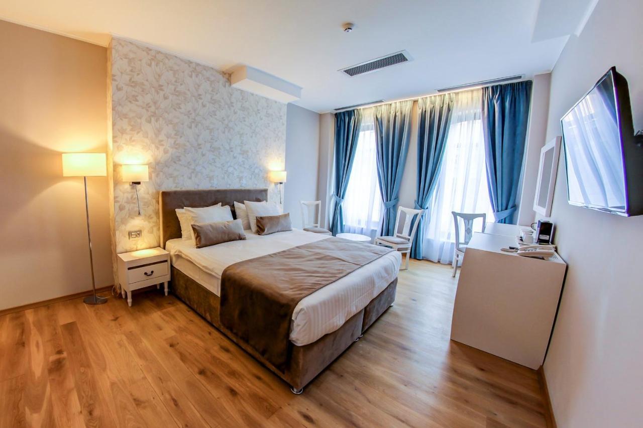 Hotel New Era Old Town Parking With Fee Nearby 4*