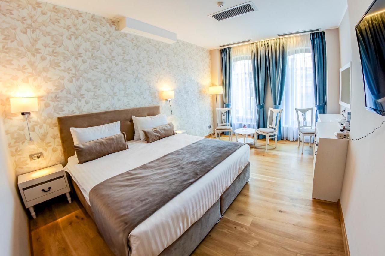 Hotel New Era Old Town Parking With Fee Nearby Bucarest