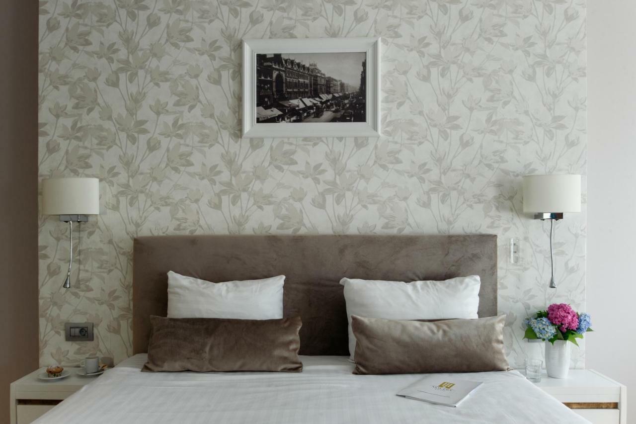 New Era Old Town Parking With Fee Nearby 4* Bucarest