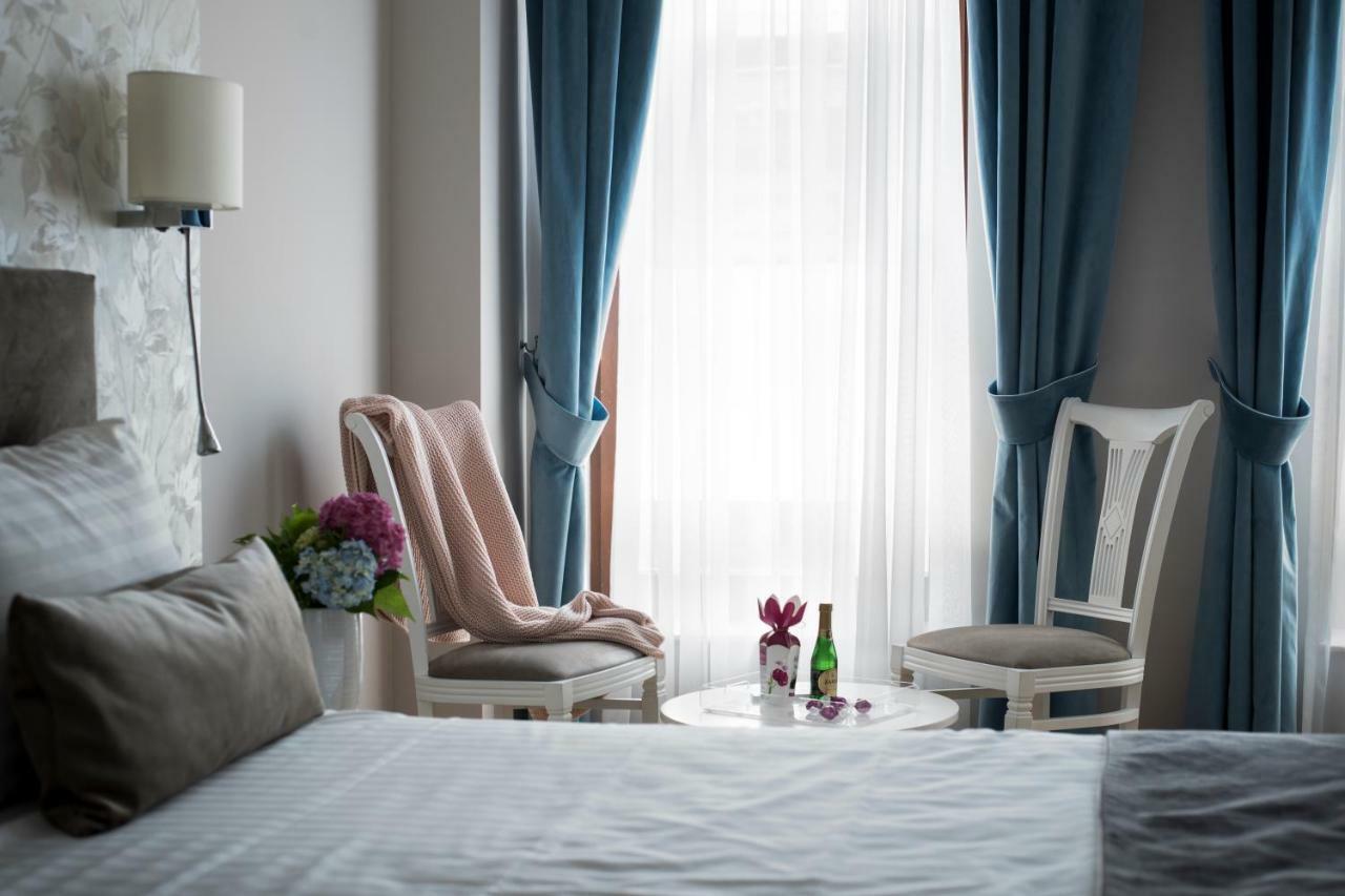 Hotel New Era Old Town Parking With Fee Nearby Bucarest